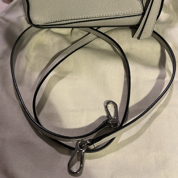 Making room - Picture 5 of 6